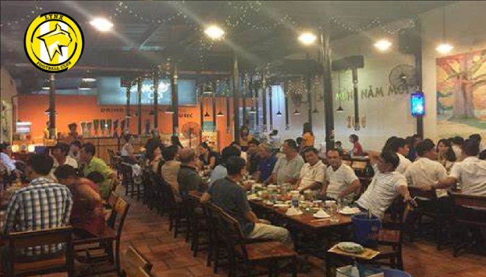 8/ Giang Còi BBQ & Beer - Sân chơi xem bóng đá tuyệt vời tại Sài Gòn